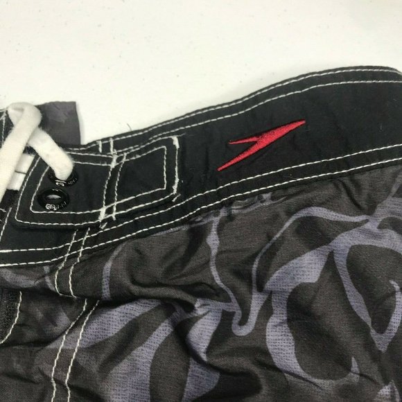 Speedo black and gray floral swim trunks lined size M - Picture 2 of 6